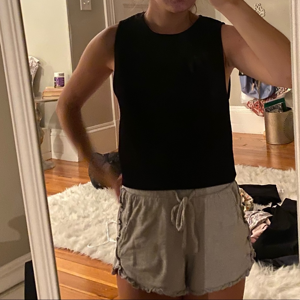 Black high neck zara tank